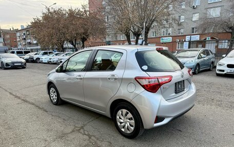Toyota Vitz, 2018 год, 1 059 000 рублей, 5 фотография