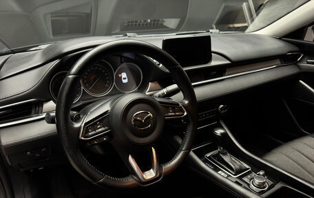 Mazda 6, 2019 год, 2 400 000 рублей, 11 фотография