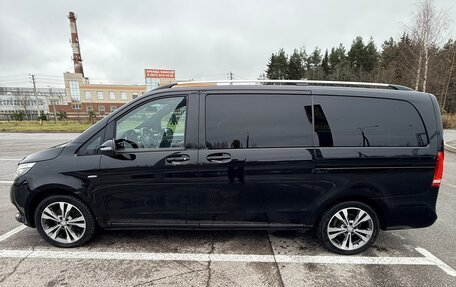 Mercedes-Benz V-Класс, 2017 год, 6 100 000 рублей, 2 фотография