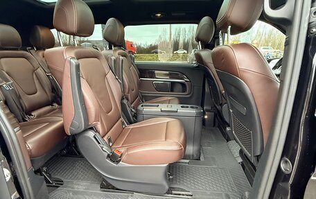 Mercedes-Benz V-Класс, 2017 год, 6 100 000 рублей, 8 фотография