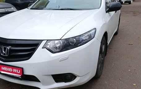Honda Accord VIII рестайлинг, 2012 год, 1 375 000 рублей, 4 фотография
