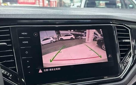 Volkswagen T-Roc I, 2022 год, 1 800 000 рублей, 10 фотография