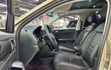 Volkswagen T-Roc I, 2022 год, 1 800 000 рублей, 13 фотография