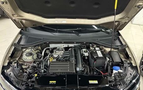 Volkswagen T-Roc I, 2022 год, 1 800 000 рублей, 31 фотография