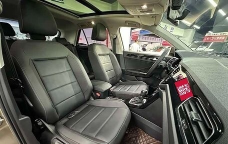 Volkswagen T-Roc I, 2022 год, 1 800 000 рублей, 32 фотография