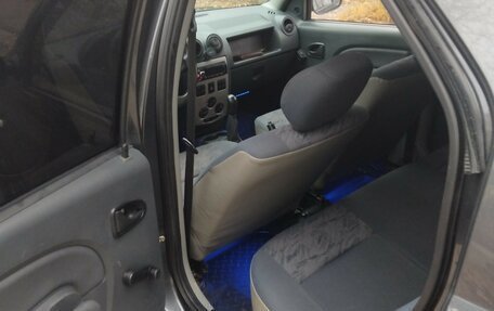 Renault Logan I, 2006 год, 259 000 рублей, 8 фотография