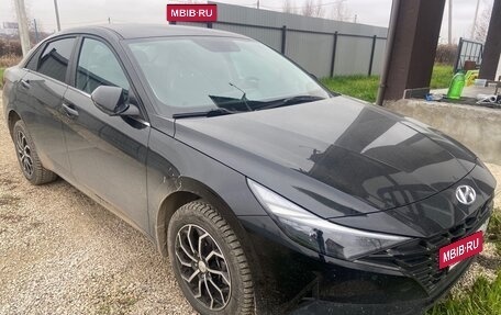 Hyundai Elantra, 2021 год, 2 250 000 рублей, 2 фотография