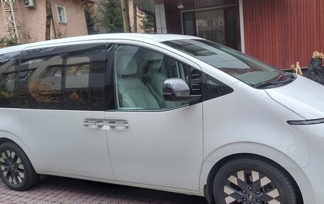 Hyundai Staria, 2021 год, 4 400 000 рублей, 5 фотография