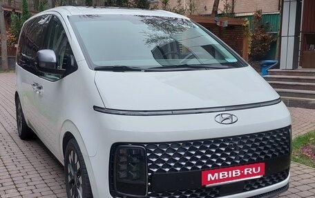 Hyundai Staria, 2021 год, 4 400 000 рублей, 4 фотография