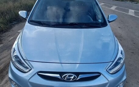 Hyundai Solaris II рестайлинг, 2013 год, 895 000 рублей, 6 фотография