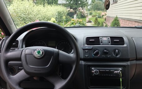 Skoda Fabia II, 2011 год, 530 000 рублей, 5 фотография