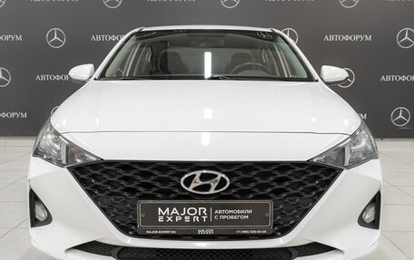 Hyundai Solaris II рестайлинг, 2021 год, 1 575 000 рублей, 2 фотография