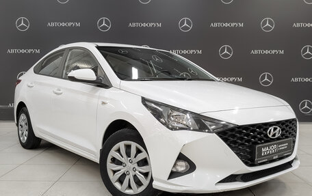 Hyundai Solaris II рестайлинг, 2021 год, 1 575 000 рублей, 3 фотография