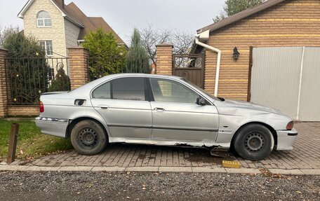 BMW 5 серия, 1998 год, 130 000 рублей, 1 фотография