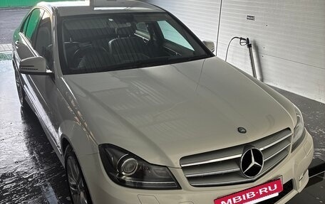 Mercedes-Benz C-Класс, 2012 год, 1 500 000 рублей, 6 фотография
