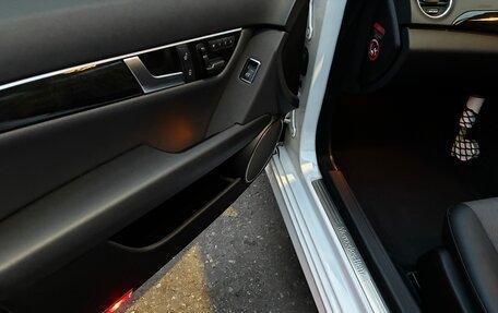 Mercedes-Benz C-Класс, 2012 год, 1 500 000 рублей, 13 фотография