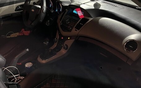 Chevrolet Cruze II, 2012 год, 820 000 рублей, 10 фотография