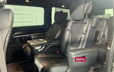 Mercedes-Benz V-Класс, 2022 год, 9 950 000 рублей, 15 фотография