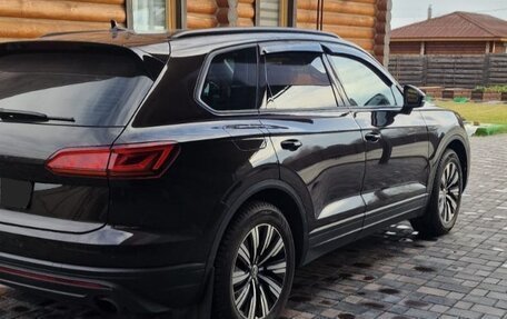 Volkswagen Touareg III, 2019 год, 4 700 000 рублей, 3 фотография