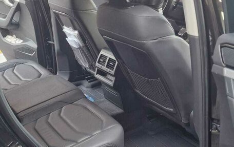 Volkswagen Touareg III, 2019 год, 4 700 000 рублей, 6 фотография