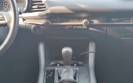 Mazda 3, 2021 год, 1 075 100 рублей, 14 фотография