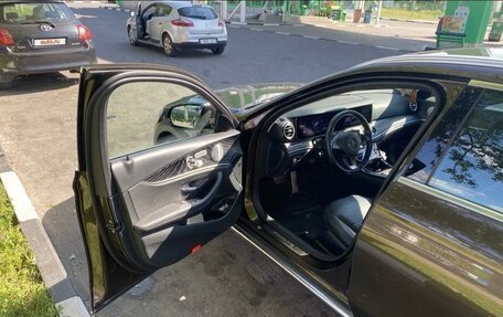 Mercedes-Benz E-Класс, 2017 год, 3 000 000 рублей, 6 фотография