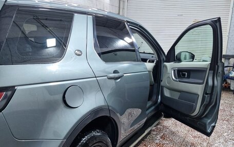 Land Rover Discovery Sport I рестайлинг, 2018 год, 2 350 000 рублей, 4 фотография