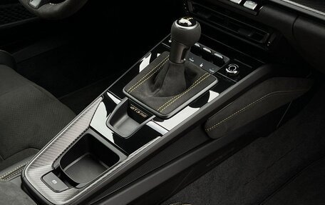 Porsche 911 GT3, 2024 год, 42 240 000 рублей, 18 фотография