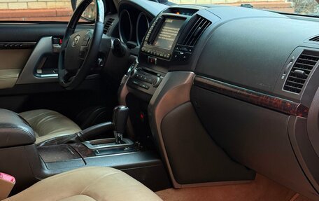 Toyota Land Cruiser 200, 2009 год, 2 550 000 рублей, 7 фотография