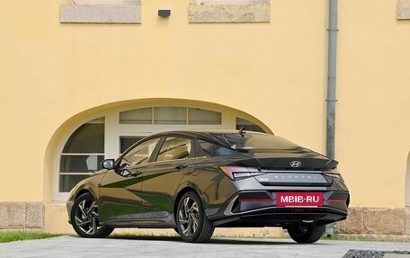 Hyundai Elantra, 2025 год, 2 700 000 рублей, 4 фотография