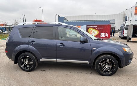 Mitsubishi Outlander III рестайлинг 3, 2008 год, 900 000 рублей, 3 фотография