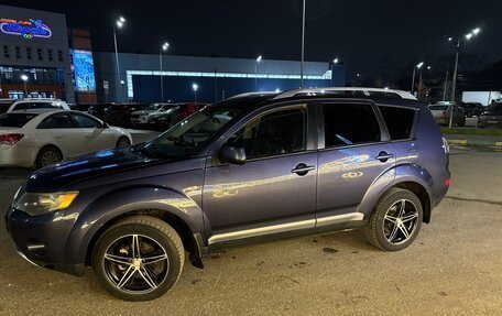 Mitsubishi Outlander III рестайлинг 3, 2008 год, 900 000 рублей, 19 фотография