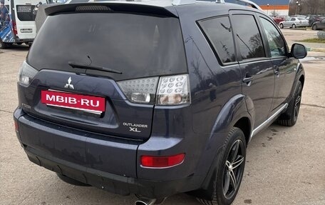 Mitsubishi Outlander III рестайлинг 3, 2008 год, 900 000 рублей, 4 фотография