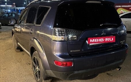 Mitsubishi Outlander III рестайлинг 3, 2008 год, 900 000 рублей, 22 фотография