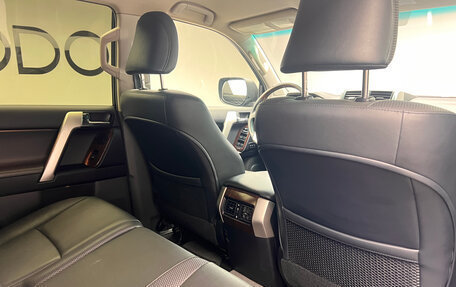 Toyota Land Cruiser Prado 150 рестайлинг 2, 2012 год, 3 850 000 рублей, 13 фотография