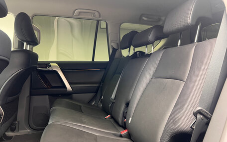 Toyota Land Cruiser Prado 150 рестайлинг 2, 2012 год, 3 850 000 рублей, 12 фотография