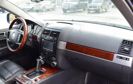 Volkswagen Touareg III, 2005 год, 737 000 рублей, 14 фотография