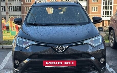 Toyota RAV4, 2016 год, 1 950 000 рублей, 2 фотография
