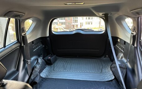 Toyota RAV4, 2016 год, 1 950 000 рублей, 12 фотография