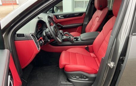 Porsche Cayenne III, 2025 год, 14 000 000 рублей, 6 фотография