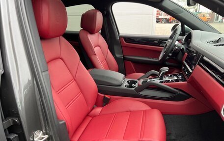 Porsche Cayenne III, 2025 год, 14 000 000 рублей, 12 фотография