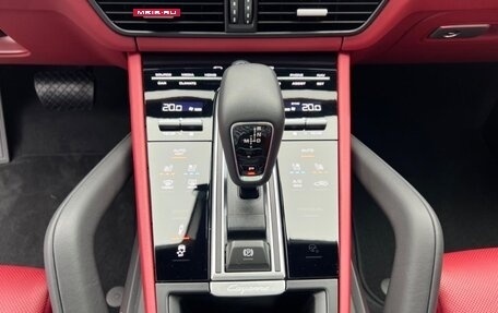 Porsche Cayenne III, 2025 год, 14 000 000 рублей, 10 фотография