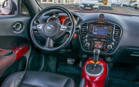 Nissan Juke II, 2011 год, 900 000 рублей, 14 фотография