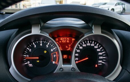 Nissan Juke II, 2011 год, 900 000 рублей, 22 фотография