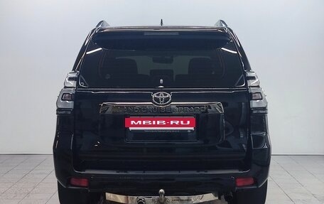 Toyota Land Cruiser Prado 150 рестайлинг 2, 2021 год, 6 990 000 рублей, 6 фотография