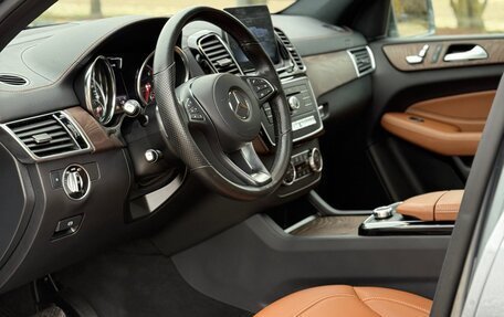 Mercedes-Benz GLS, 2018 год, 5 800 000 рублей, 14 фотография