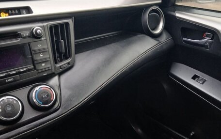 Toyota RAV4, 2016 год, 1 890 000 рублей, 7 фотография