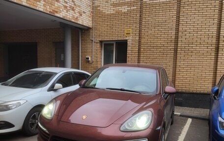 Porsche Cayenne III, 2011 год, 2 850 000 рублей, 2 фотография