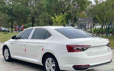 Skoda Superb III рестайлинг, 2021 год, 1 620 000 рублей, 8 фотография