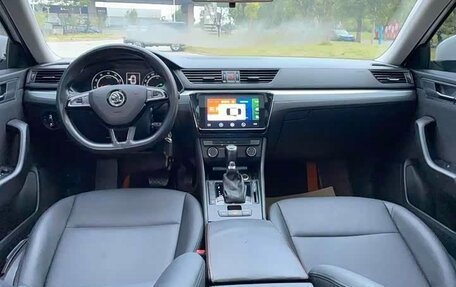 Skoda Superb III рестайлинг, 2021 год, 1 620 000 рублей, 10 фотография